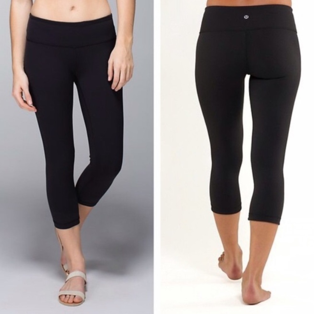 Lululemon- Wunder Under Crops (20”)